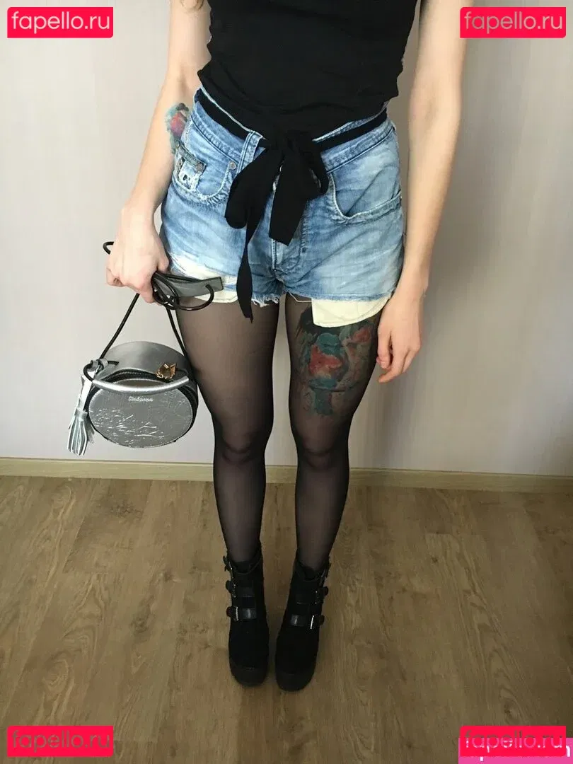 Umbird Onlyfans Photo Gallery 