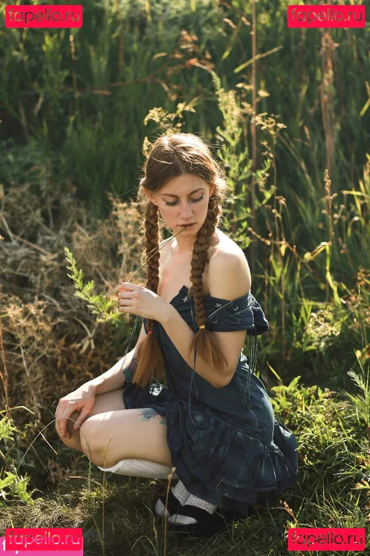 Umbird Onlyfans Photo Gallery 