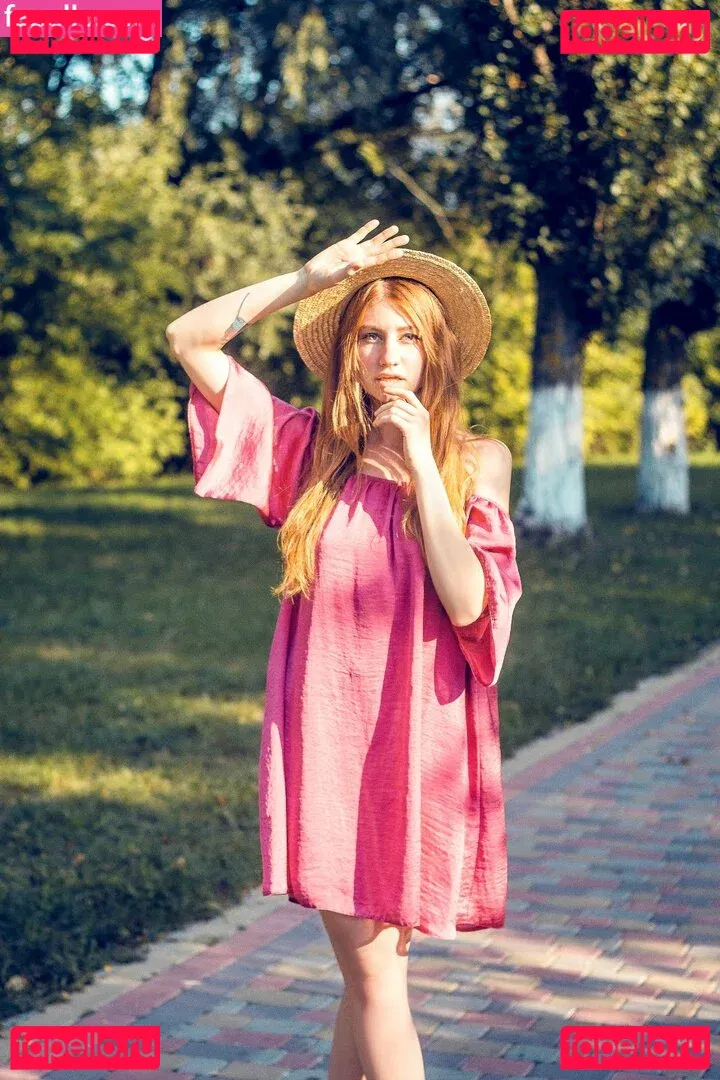 Umbird Onlyfans Photo Gallery 