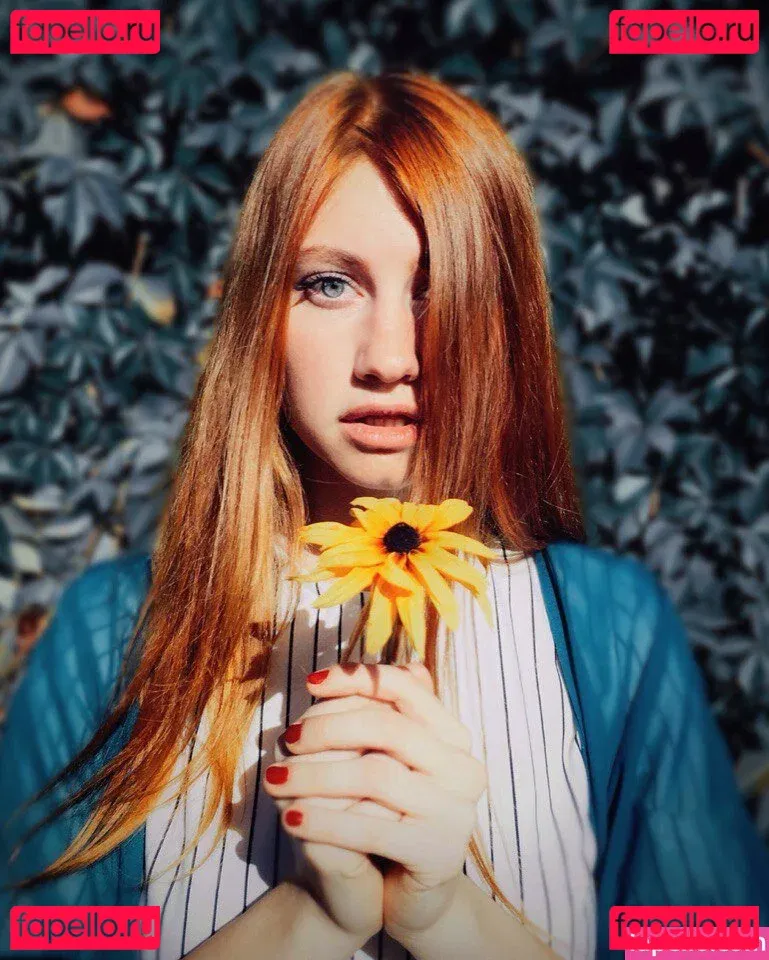 Umbird Onlyfans Photo Gallery 