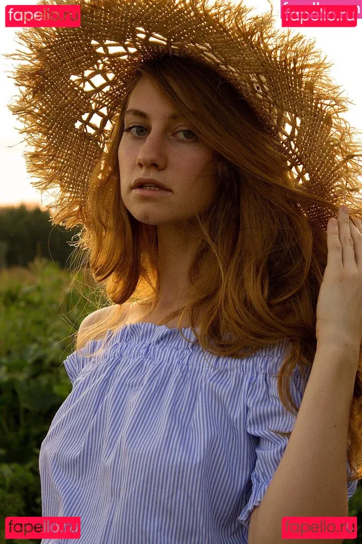 Umbird Onlyfans Photo Gallery 