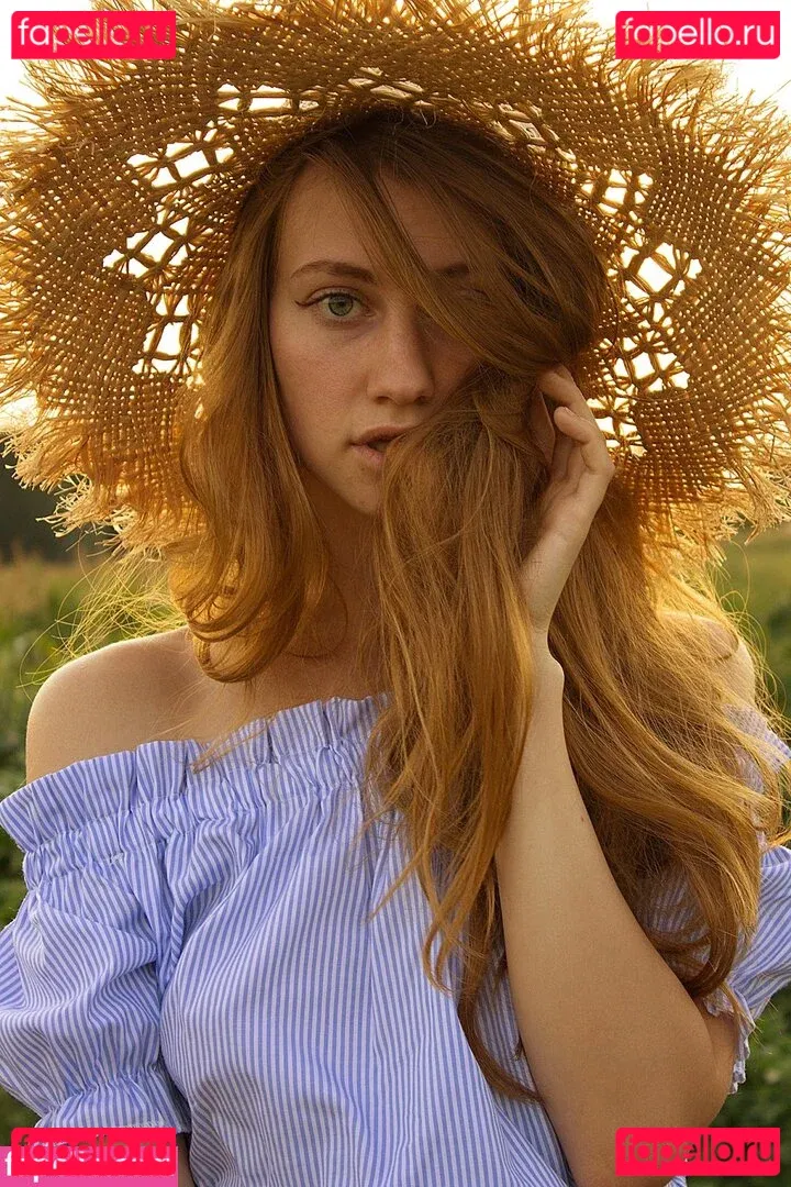 Umbird Onlyfans Photo Gallery 