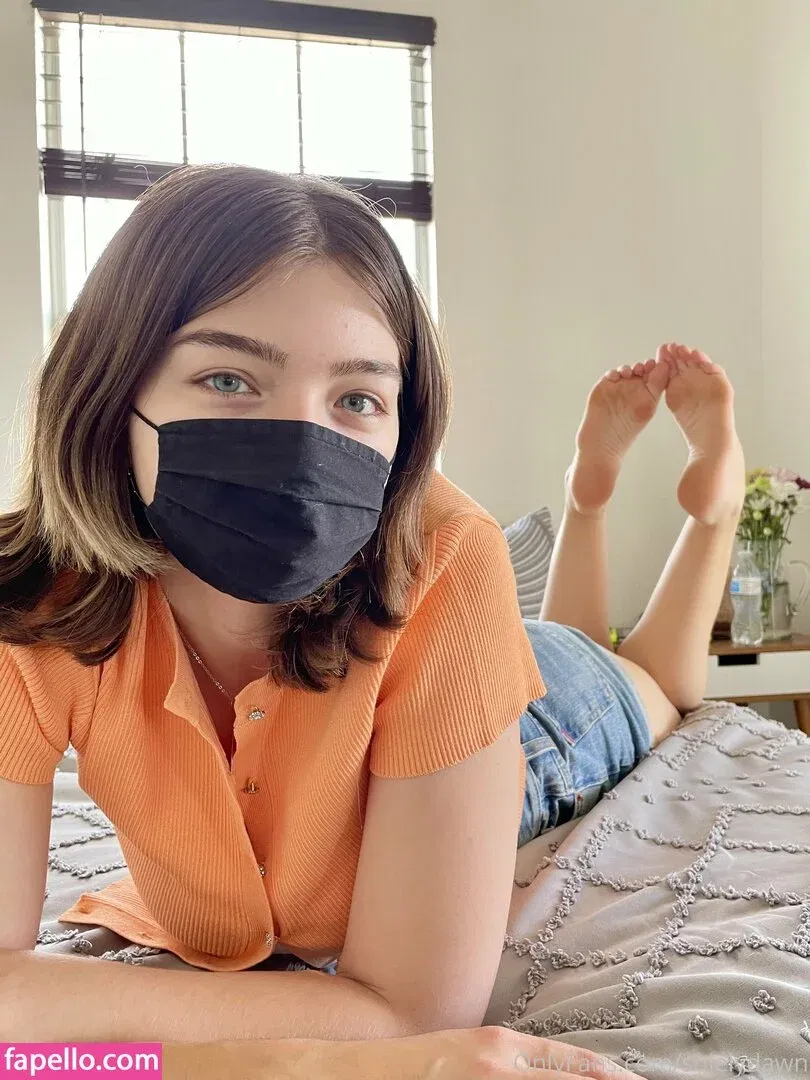 solelydawn Onlyfans Photo Gallery 