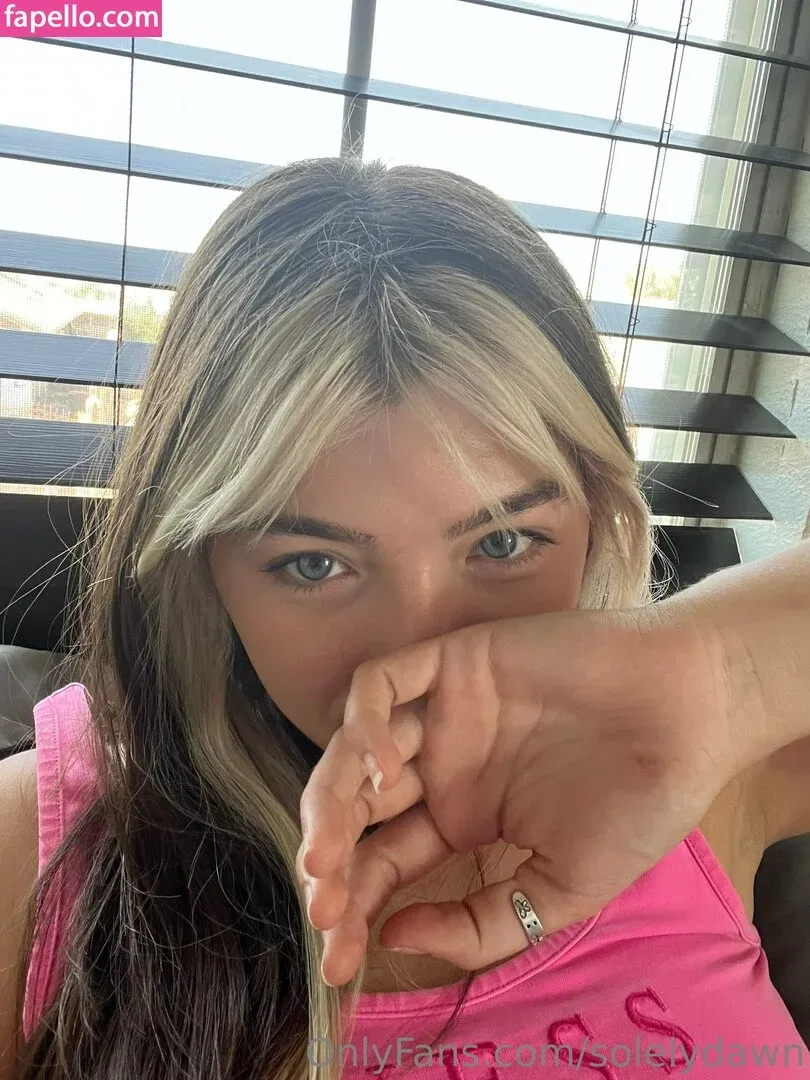 solelydawn Onlyfans Photo Gallery 