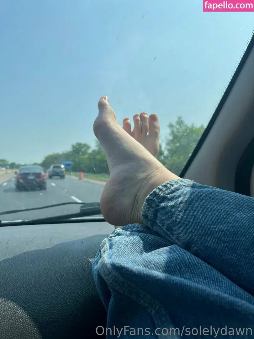 solelydawn Onlyfans Photo Gallery 