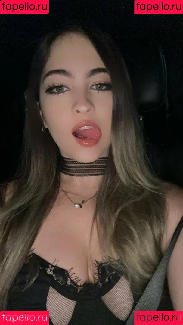 Hilenna Onlyfans Photo Gallery 