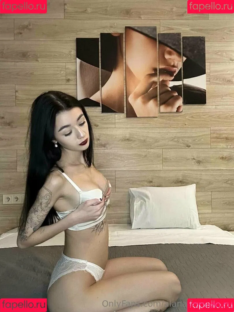 alanamelnikova Onlyfans Photo Gallery 