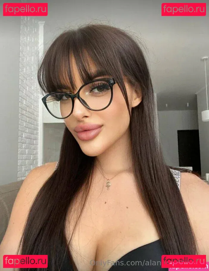 alanamelnikova Onlyfans Photo Gallery 