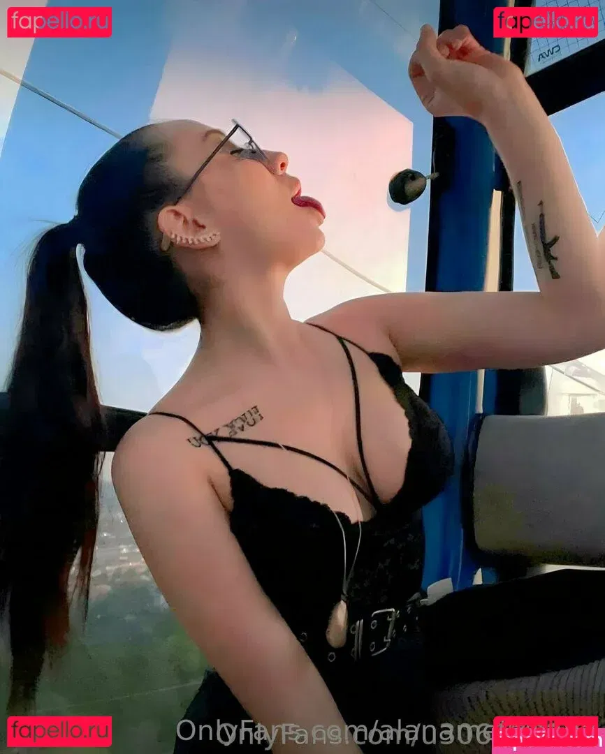 alanamelnikova Onlyfans Photo Gallery 