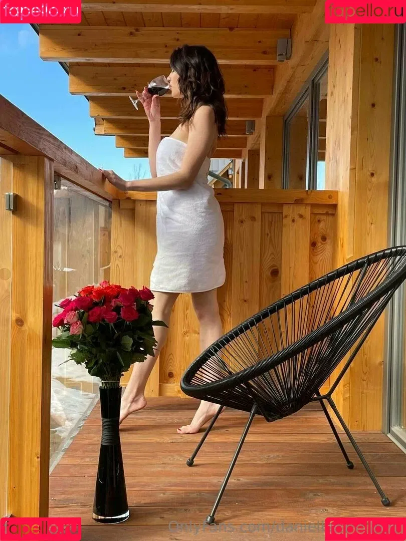 a_alexxxaa_alx Onlyfans Photo Gallery 