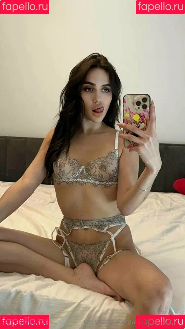 a_alexxxaa_alx Onlyfans Photo Gallery 