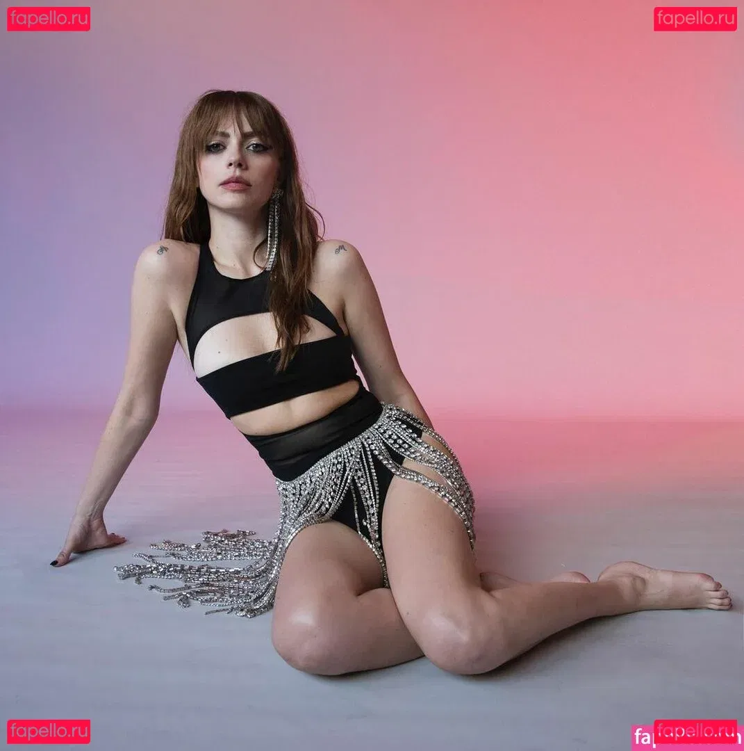 Annalisa Scarrone Onlyfans Photo Gallery 