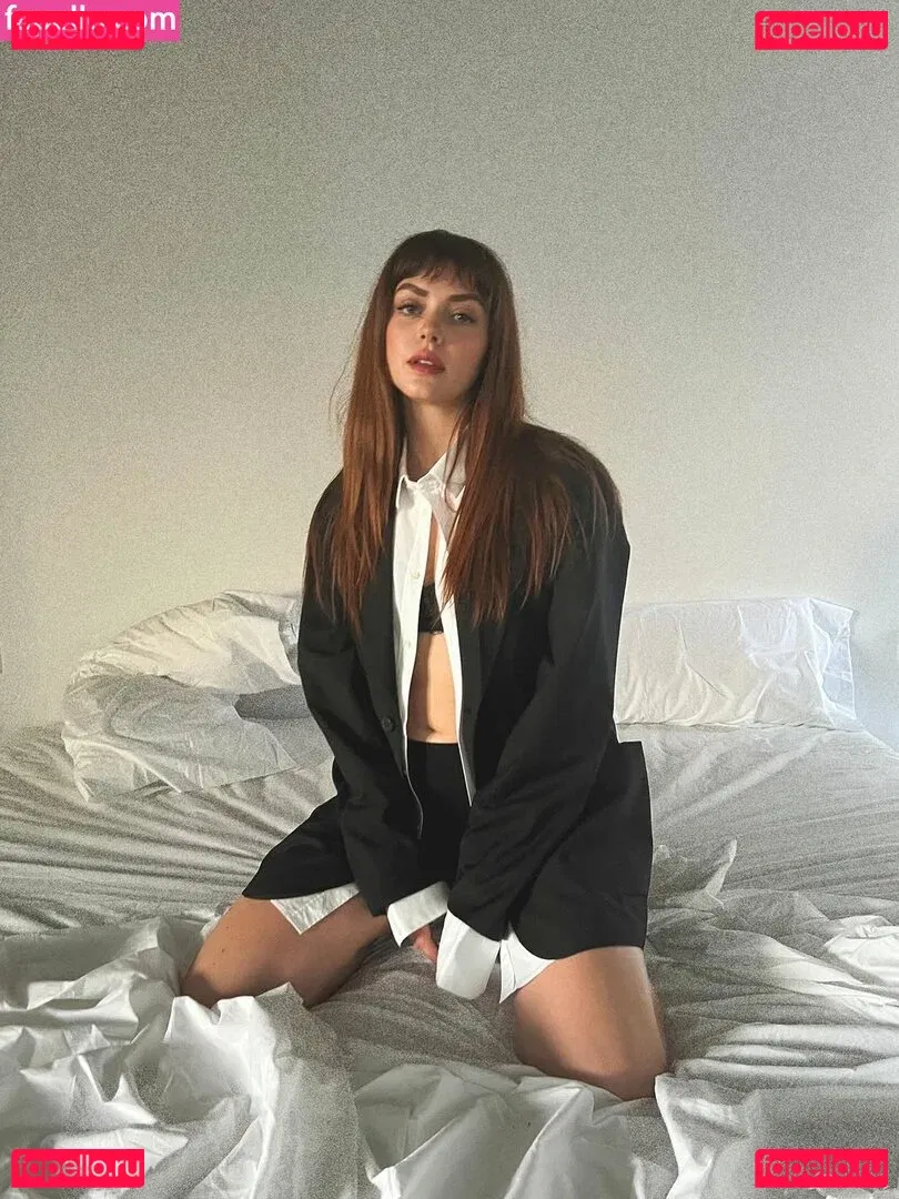 Annalisa Scarrone Onlyfans Photo Gallery 