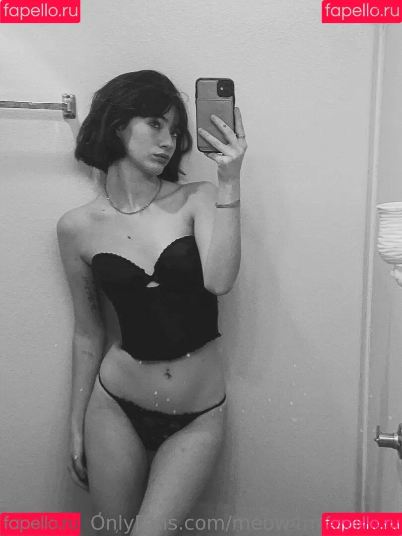 meow4meb1tchh Onlyfans Photo Gallery 
