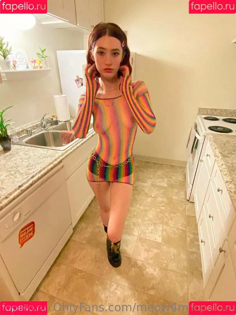 meow4meb1tchh Onlyfans Photo Gallery 
