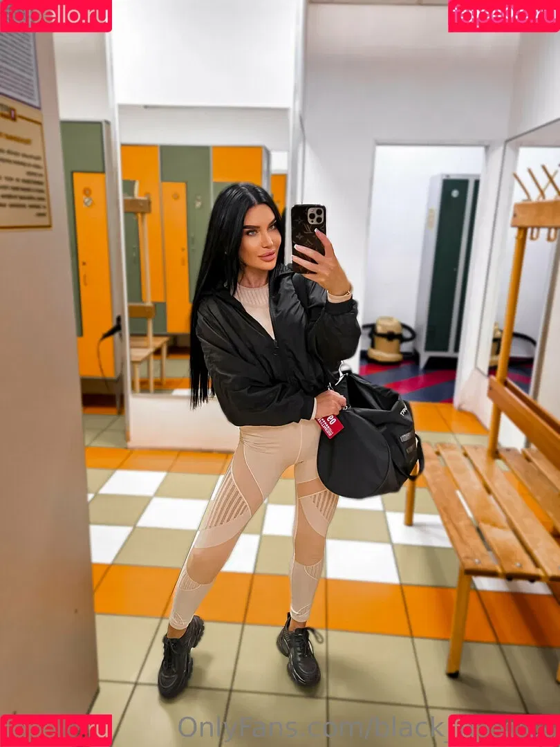 black_monica Onlyfans Photo Gallery 