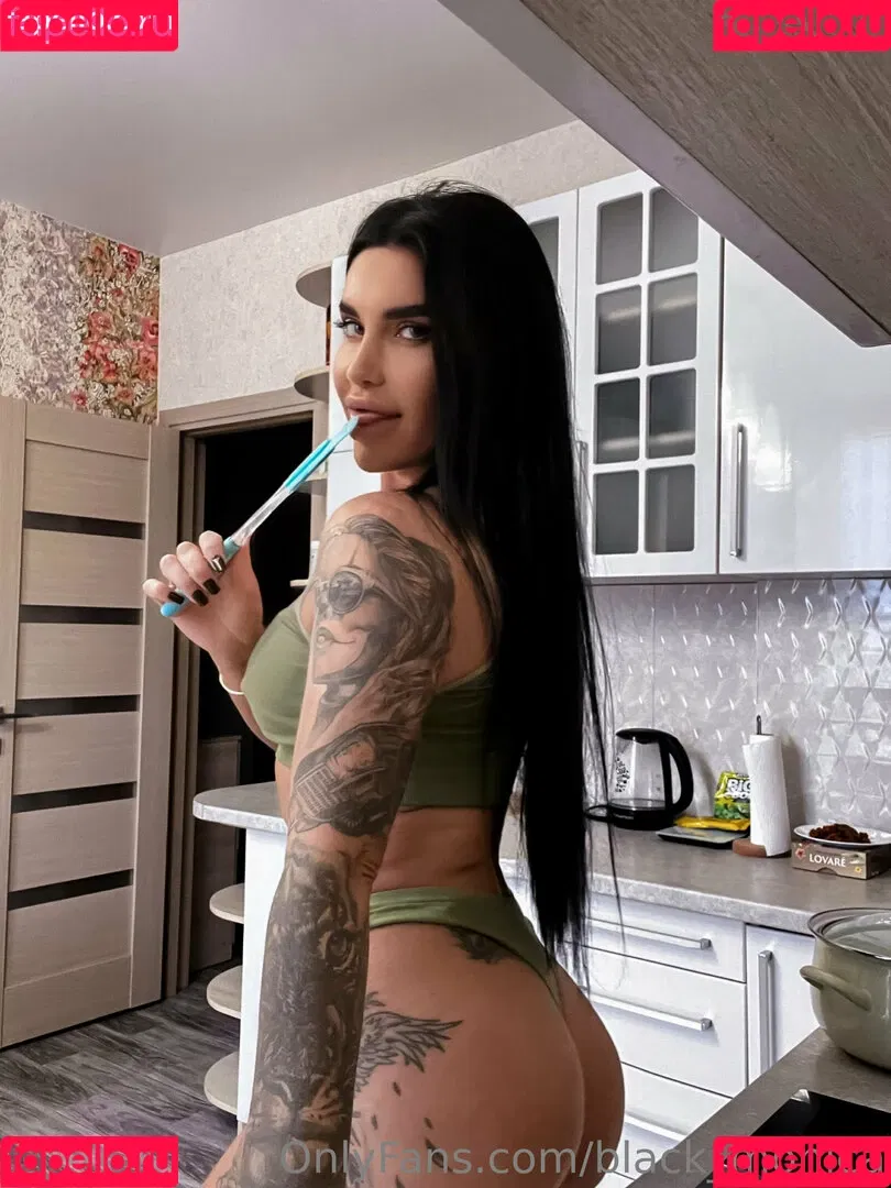 black_monica Onlyfans Photo Gallery 