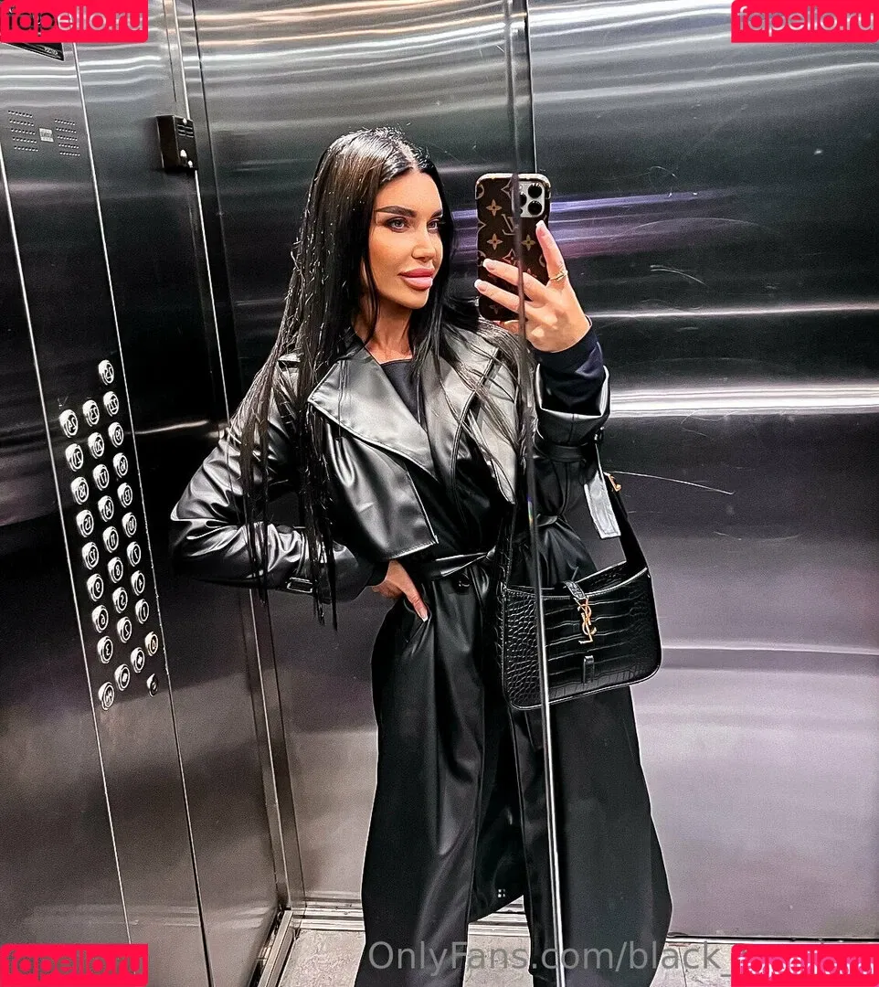 black_monica Onlyfans Photo Gallery 
