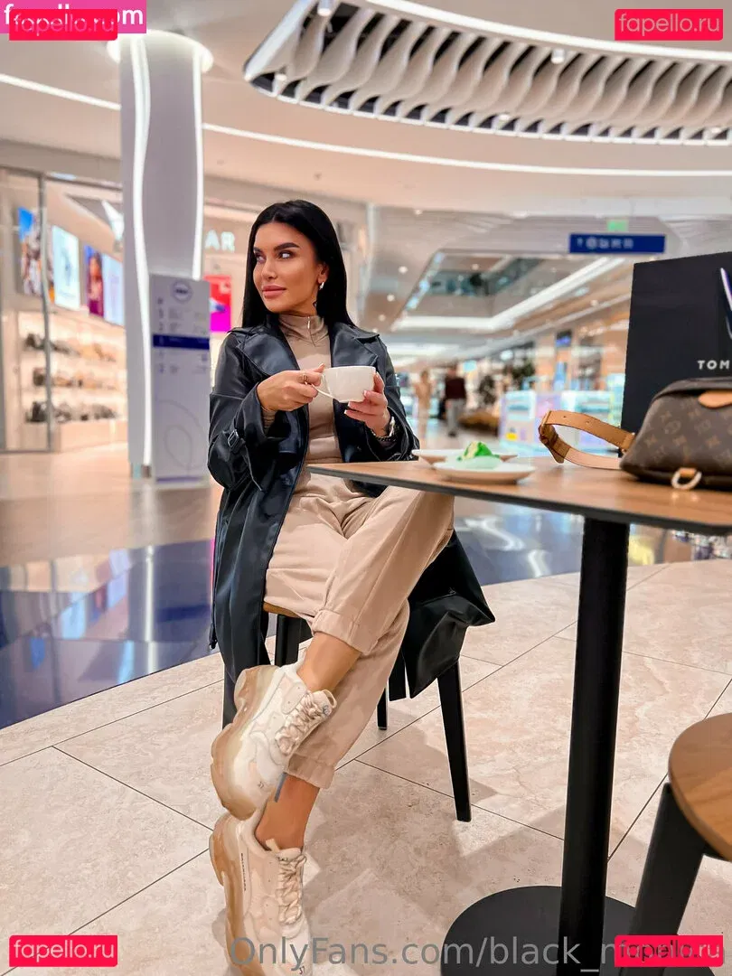 black_monica Onlyfans Photo Gallery 