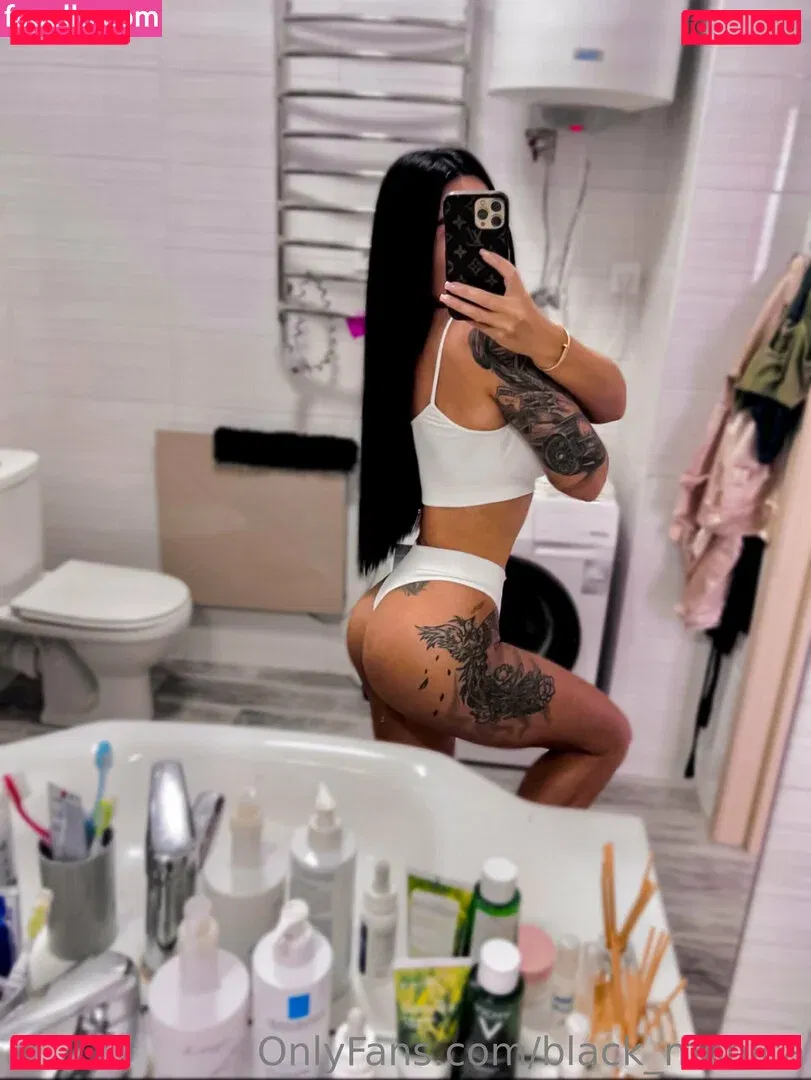 black_monica Onlyfans Photo Gallery 