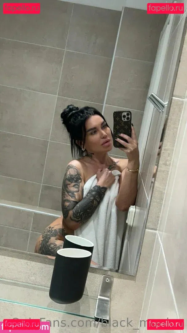 black_monica Onlyfans Photo Gallery 