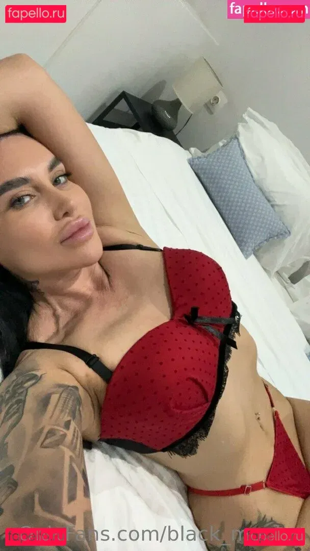 black_monica Onlyfans Photo Gallery 