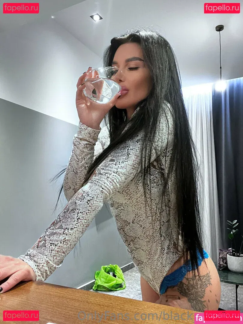 black_monica Onlyfans Photo Gallery 