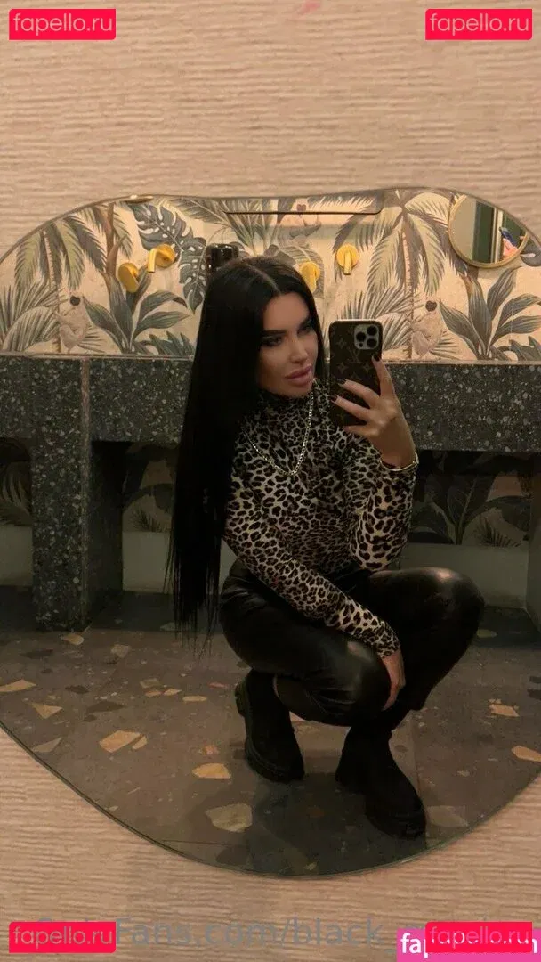 black_monica Onlyfans Photo Gallery 