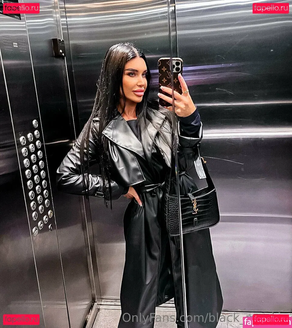 black_monica Onlyfans Photo Gallery 