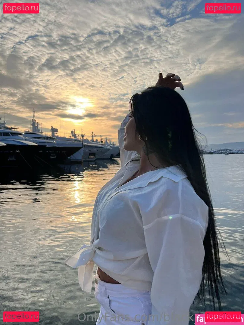 black_monica Onlyfans Photo Gallery 