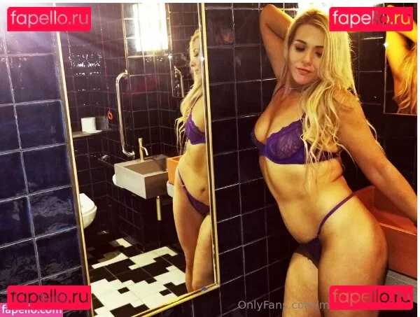 Session Moth Martina Onlyfans Photo Gallery 