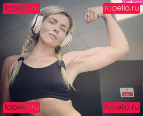 Session Moth Martina Onlyfans Photo Gallery 