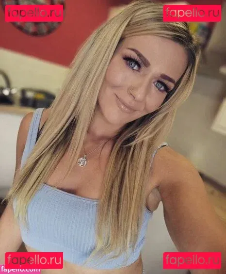 Session Moth Martina Onlyfans Photo Gallery 