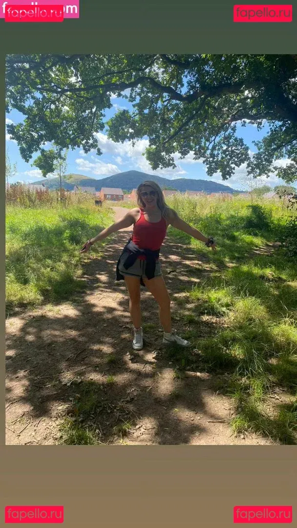 Session Moth Martina Onlyfans Photo Gallery 