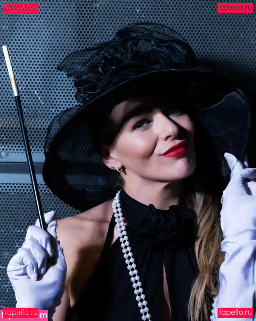 Session Moth Martina Onlyfans Photo Gallery 