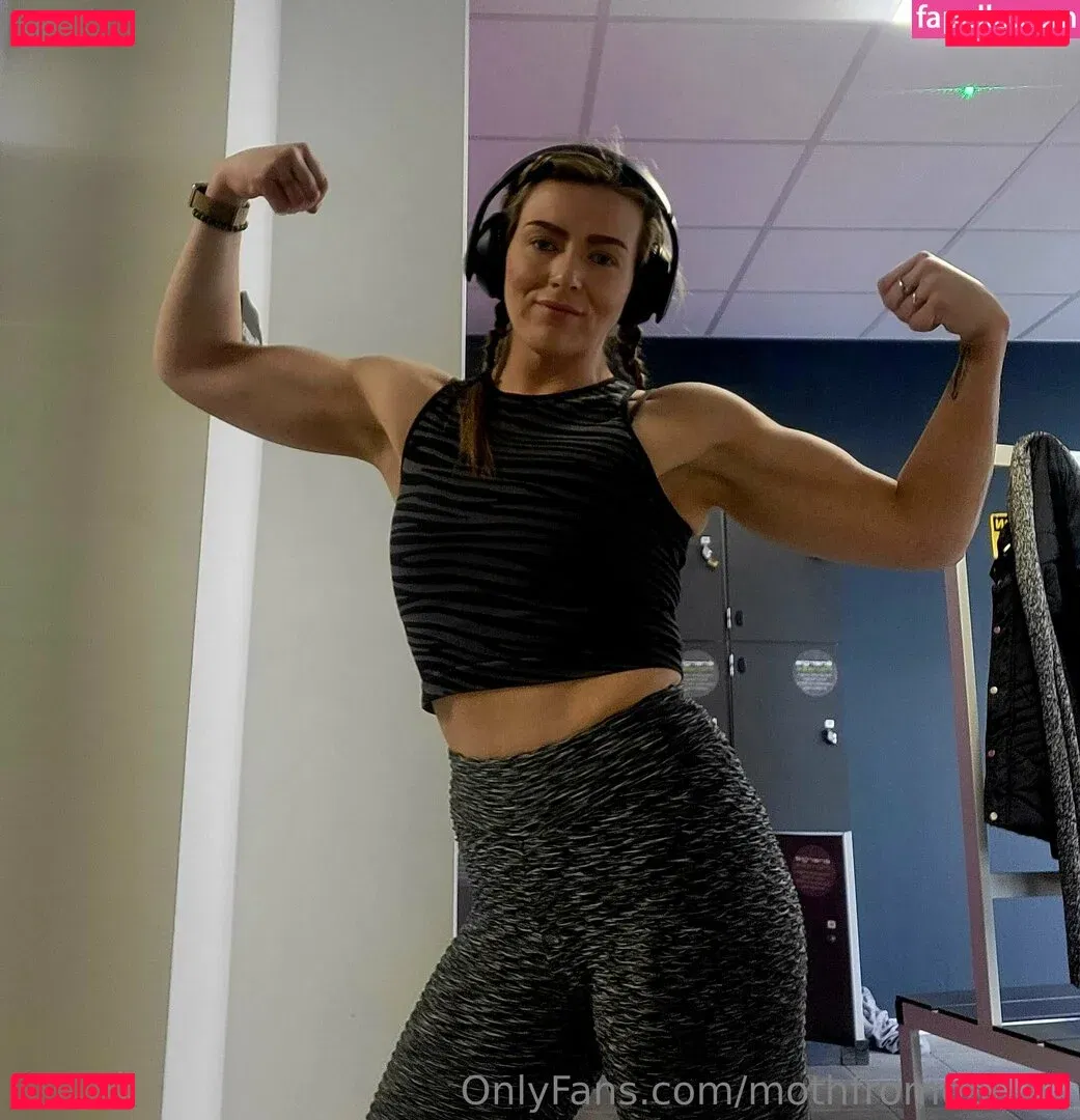 Session Moth Martina Onlyfans Photo Gallery 