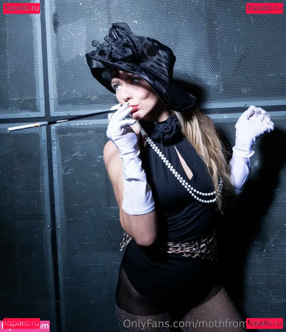 Session Moth Martina Onlyfans Photo Gallery 