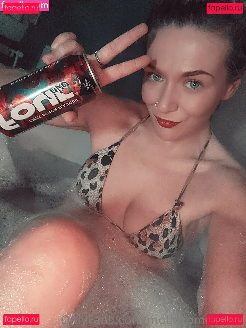 Session Moth Martina Onlyfans Photo Gallery 