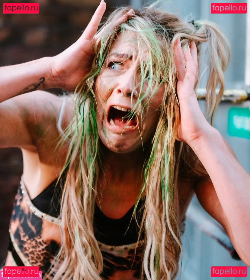 Session Moth Martina Onlyfans Photo Gallery 