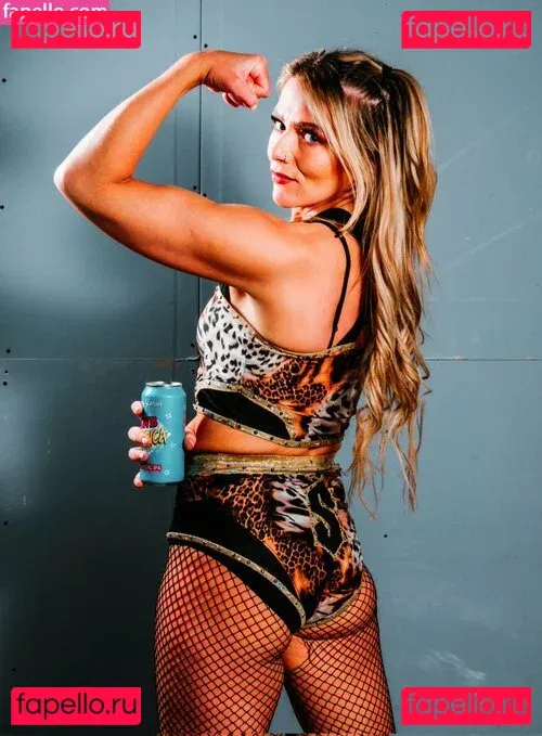 Session Moth Martina Onlyfans Photo Gallery 