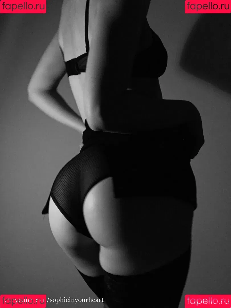 sophieinyourheart Onlyfans Photo Gallery 