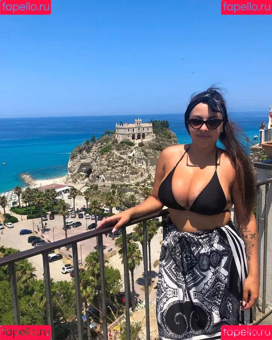 Peach Onlyfans Photo Gallery 