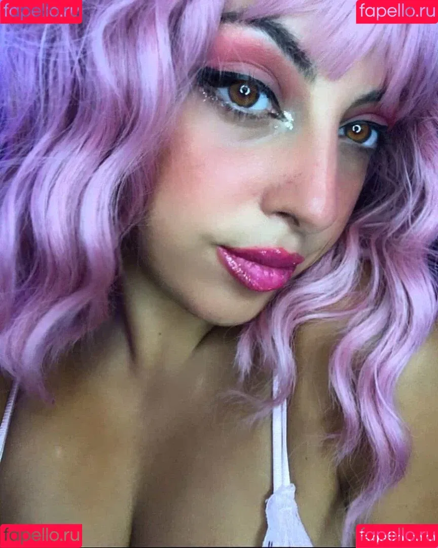 Peach Onlyfans Photo Gallery 