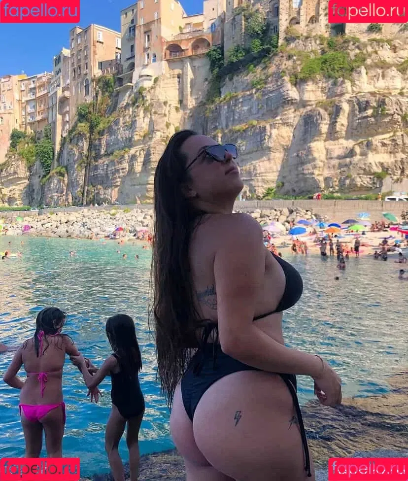 Peach Onlyfans Photo Gallery 