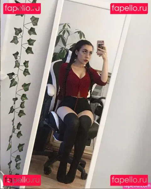 Peach Onlyfans Photo Gallery 