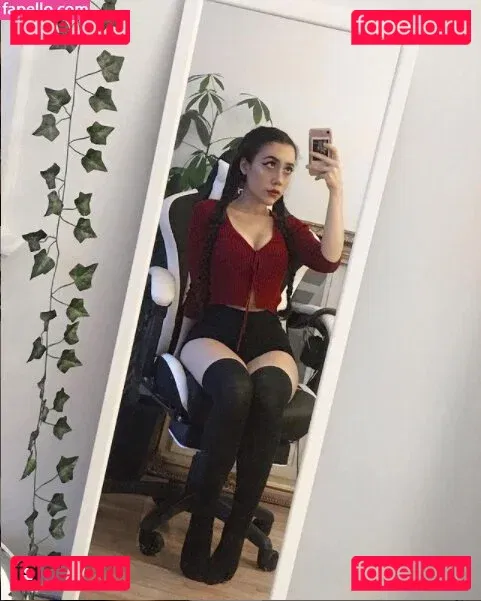 Peach Onlyfans Photo Gallery 