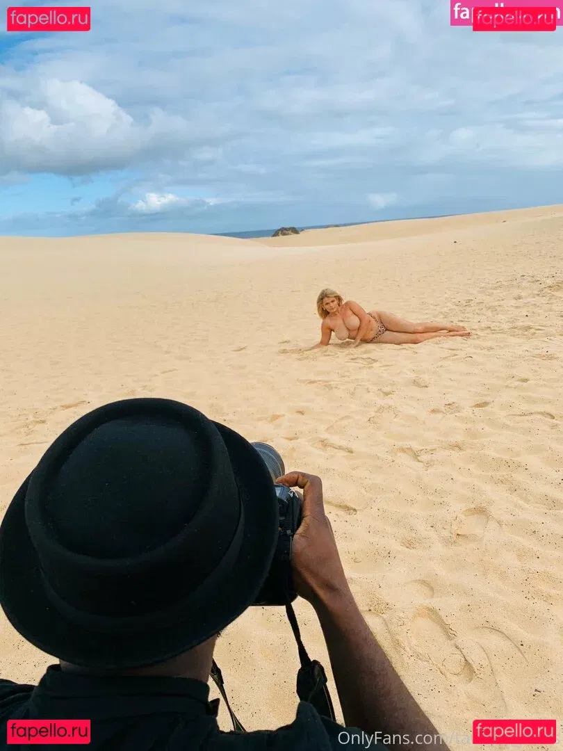 tawney_jones Onlyfans Photo Gallery 