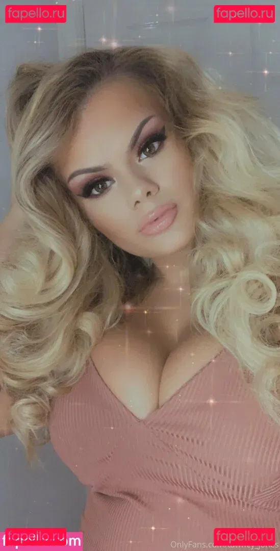 tawney_jones Onlyfans Photo Gallery 