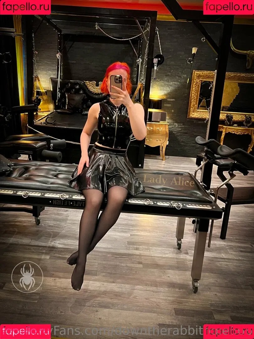 downtherabbithole666 Onlyfans Photo Gallery 