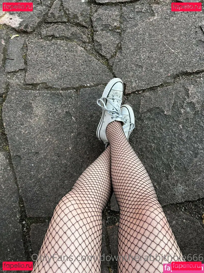 downtherabbithole666 Onlyfans Photo Gallery 